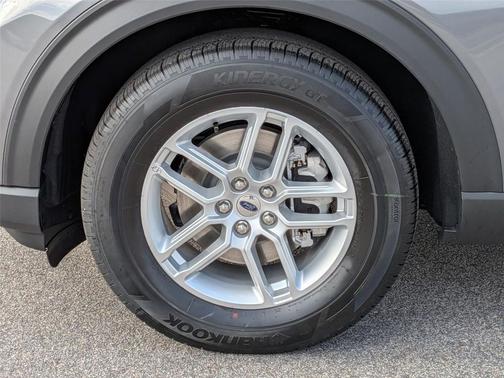 Carbonized Gray Metallic 2026 Ford Explorer Active