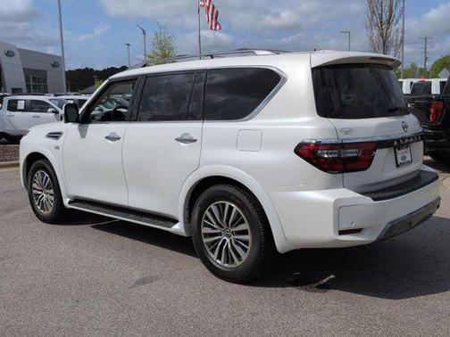 2022 Nissan Armada SL 4WD