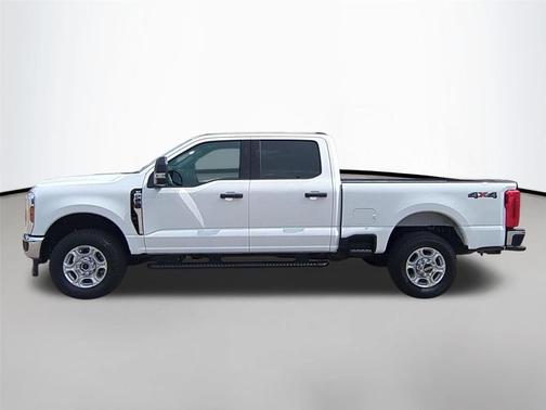 Oxford White 2026 Ford F-250 XLT