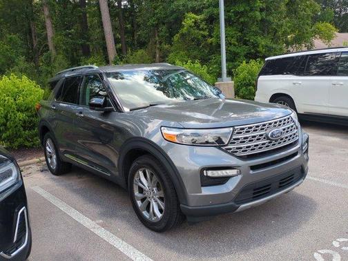 Carbonized Gray Metallic 2023 Ford Explorer Limited