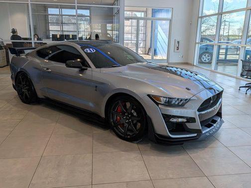 2021 Ford Shelby GT500 Base