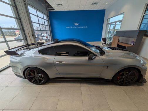 2021 Ford Shelby GT500 Base