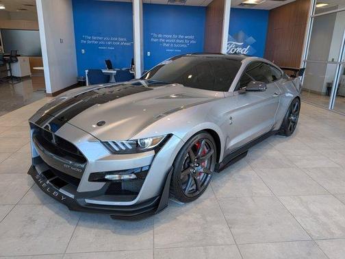 2021 Ford Shelby GT500 Base