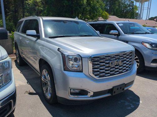 Quicksilver Metallic 2018 GMC Yukon XL Denali