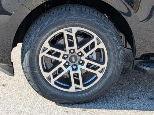 2025 Ford Expedition Max Active 4x4