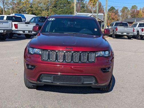 2022 Jeep Grand Cherokee Laredo
