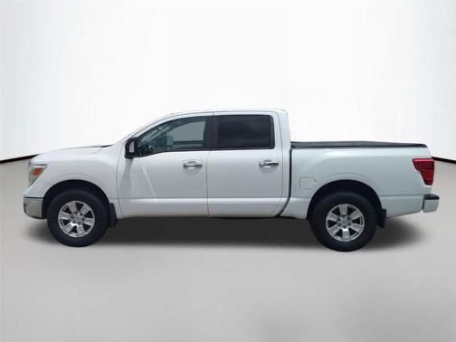 Glacier White 2018 Nissan Titan SV