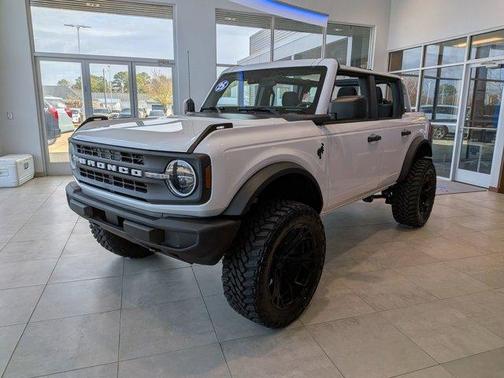 2025 Ford Bronco Base