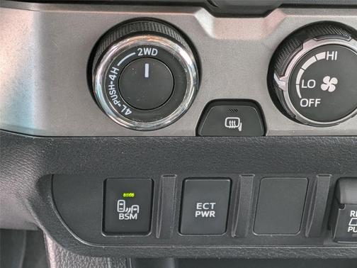 2020 Toyota Tacoma SR5