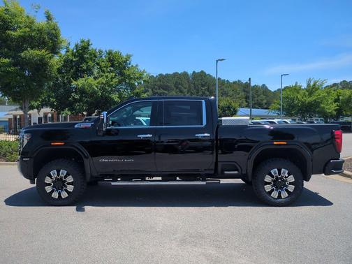 Onyx Black 2025 GMC Sierra 2500 Denali