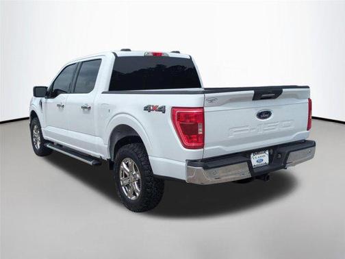 Oxford White 2023 Ford F-150 XLT