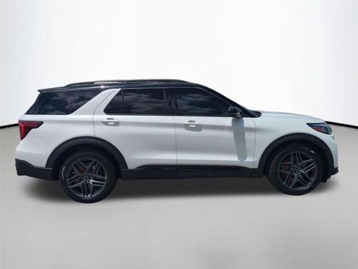 Star White Metallic Tri-Coat 2025 Ford Explorer ST