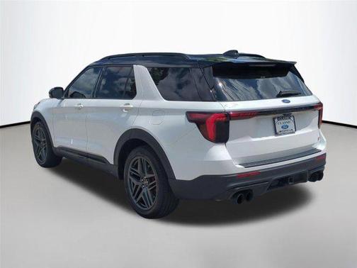 Star White Metallic Tri-Coat 2025 Ford Explorer ST