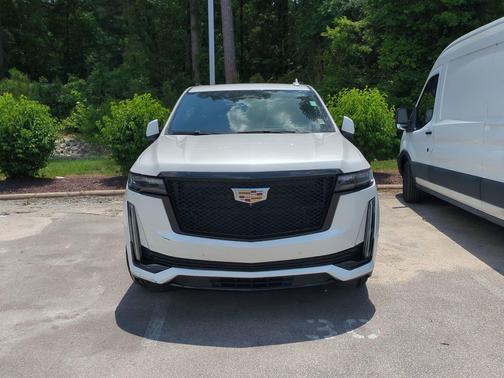 Crystal White Tricoat 2021 Cadillac Escalade Sport