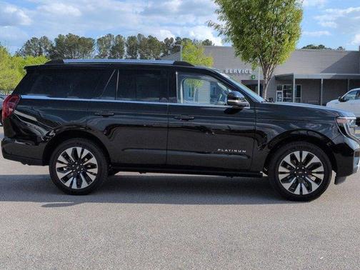 Agate Black Metallic 2025 Ford Expedition Platinum