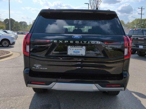 Agate Black Metallic 2025 Ford Expedition Platinum