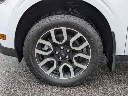 2023 Ford Maverick Lariat