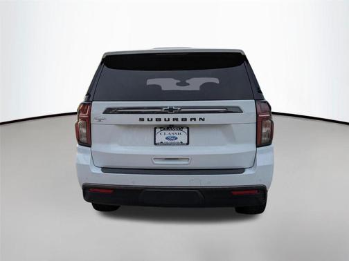 2021 Chevrolet Suburban 4WD Z71