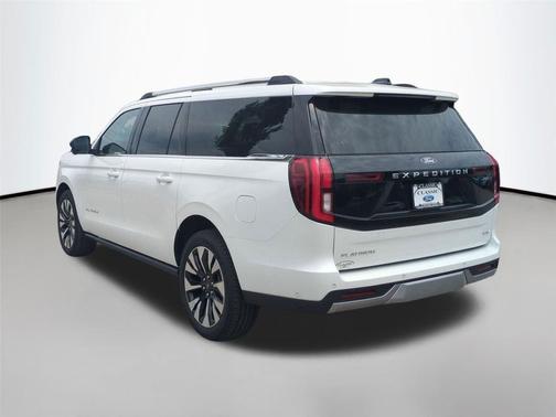 Star White Metallic Tri-Coat 2025 Ford Expedition Max Platinum