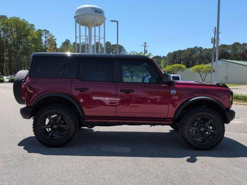 Ruby Red Metallic Tinted Clearcoat 2025 Ford Bronco Big Bend