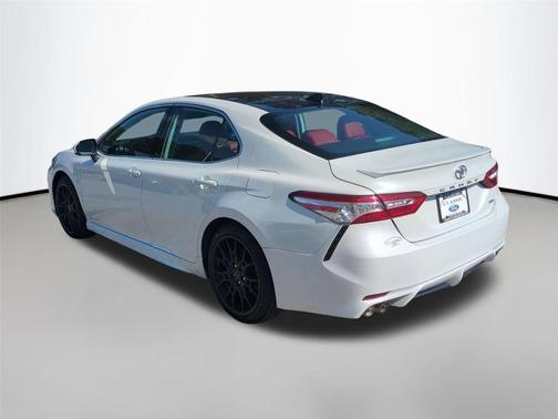 Wind Chill Pearl 2020 Toyota Camry XSE