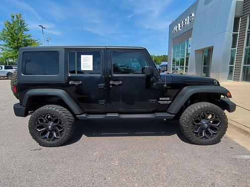 Black Clearcoat 2017 Jeep Wrangler Unlimited Sport