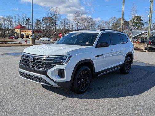 2025 Volkswagen Atlas 2.0T Peak Edition