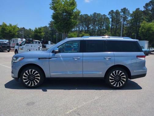 Chroma Crystal Blue Metallic Premium Colorant 2022 Lincoln Navigator Black Label