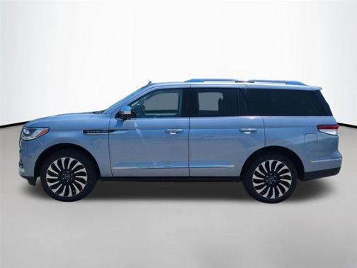 Chroma Crystal Blue Metallic Premium Colorant 2022 Lincoln Navigator Black Label