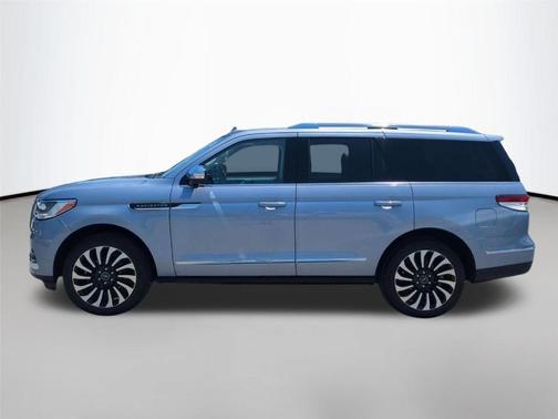 Chroma Crystal Blue Metallic Premium Colorant 2022 Lincoln Navigator Black Label