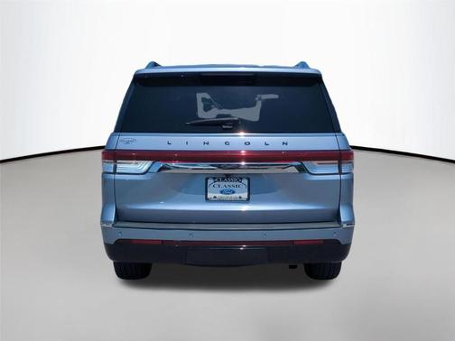 Chroma Crystal Blue Metallic Premium Colorant 2022 Lincoln Navigator Black Label