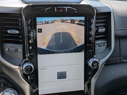 2023 RAM 2500 Laramie Crew Cab 4x4 6'4' Box