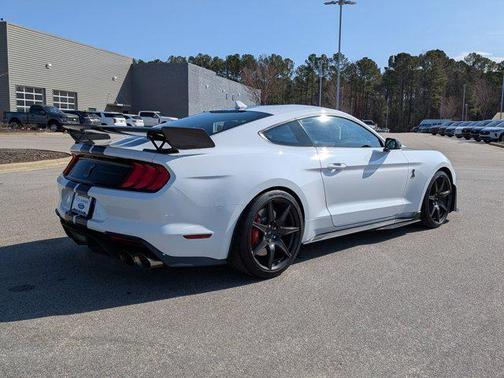 2020 Ford Shelby GT500 Base