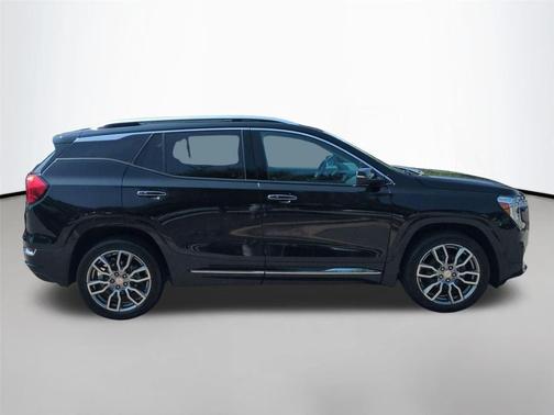 Ebony Twilight Metallic 2022 GMC Terrain Denali
