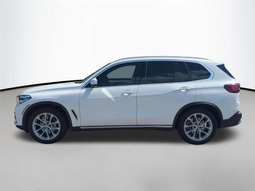 Alpine White 2022 BMW X5 sDrive40i