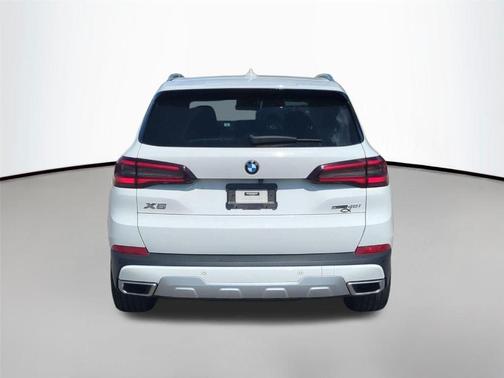 Alpine White 2022 BMW X5 sDrive40i