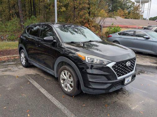 2019 Hyundai TUCSON SE