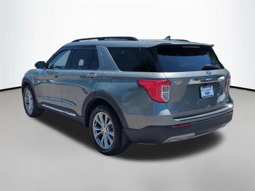 Silver Spruce Metallic 2020 Ford Explorer XLT