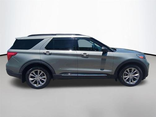 Silver Spruce Metallic 2020 Ford Explorer XLT