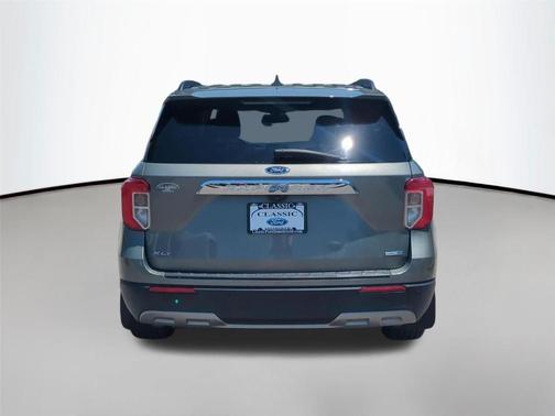 Silver Spruce Metallic 2020 Ford Explorer XLT