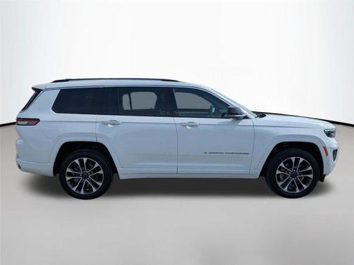 Bright White Clearcoat 2023 Jeep Grand Cherokee L Overland