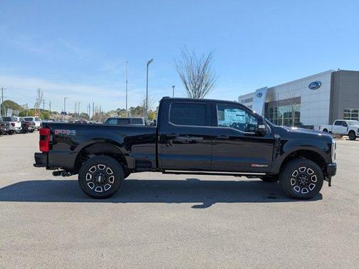 2025 Ford F-350 Platinum