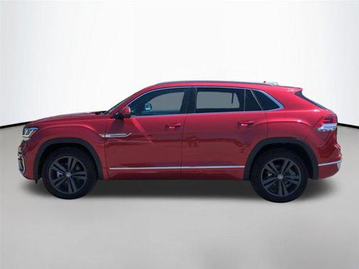 Aurora Red Metallic 2022 Volkswagen Atlas Cross Sport 3.6L V6 SEL R-Line