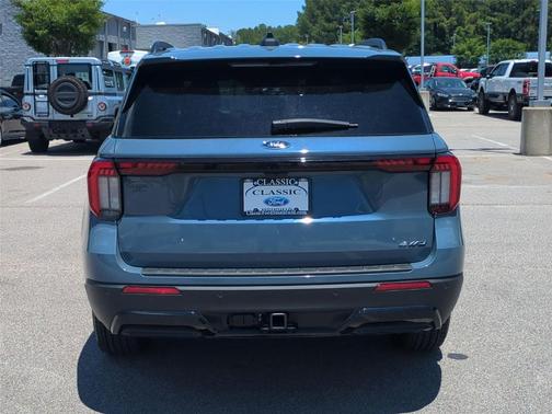 Vapor Blue Metallic 2025 Ford Explorer ST-Line