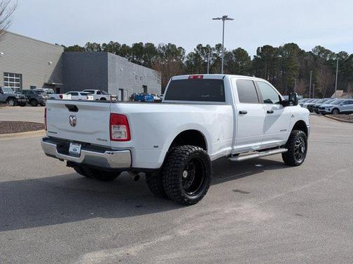 2024 RAM 3500 Big Horn Crew Cab 4x4 8' Box