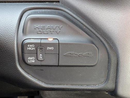 2024 RAM 3500 Big Horn Crew Cab 4x4 8' Box