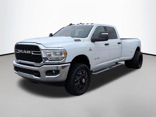 2024 RAM 3500 Big Horn Crew Cab 4x4 8' Box