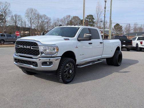 2024 RAM 3500 Big Horn Crew Cab 4x4 8' Box