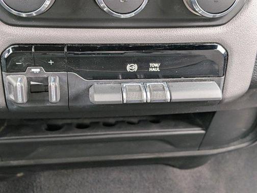 2024 RAM 3500 Big Horn Crew Cab 4x4 8' Box