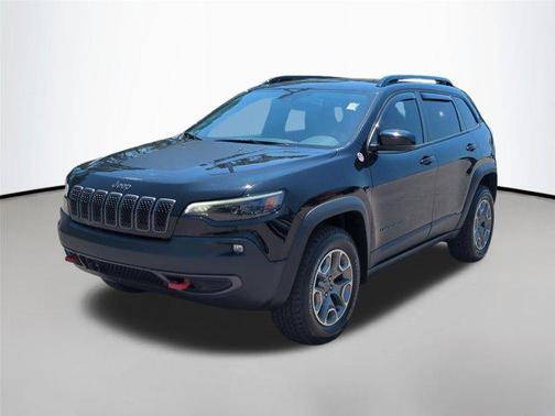 Diamond Black Crystal Pearlcoat 2022 Jeep Cherokee Trailhawk
